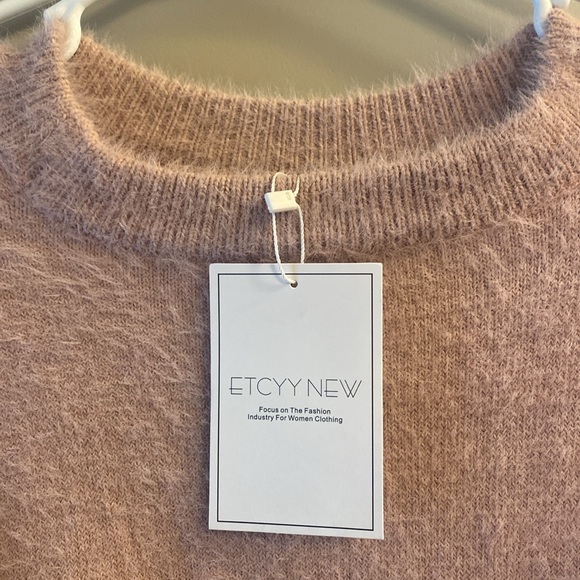 NEW with tags baby pink chunky sweater - Picture 2 of 4